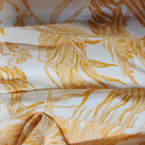 Ophelia Roe,  NWT,  Women's Shorts, Size 1x, White and yellow 💛 - Picture 2 of 8